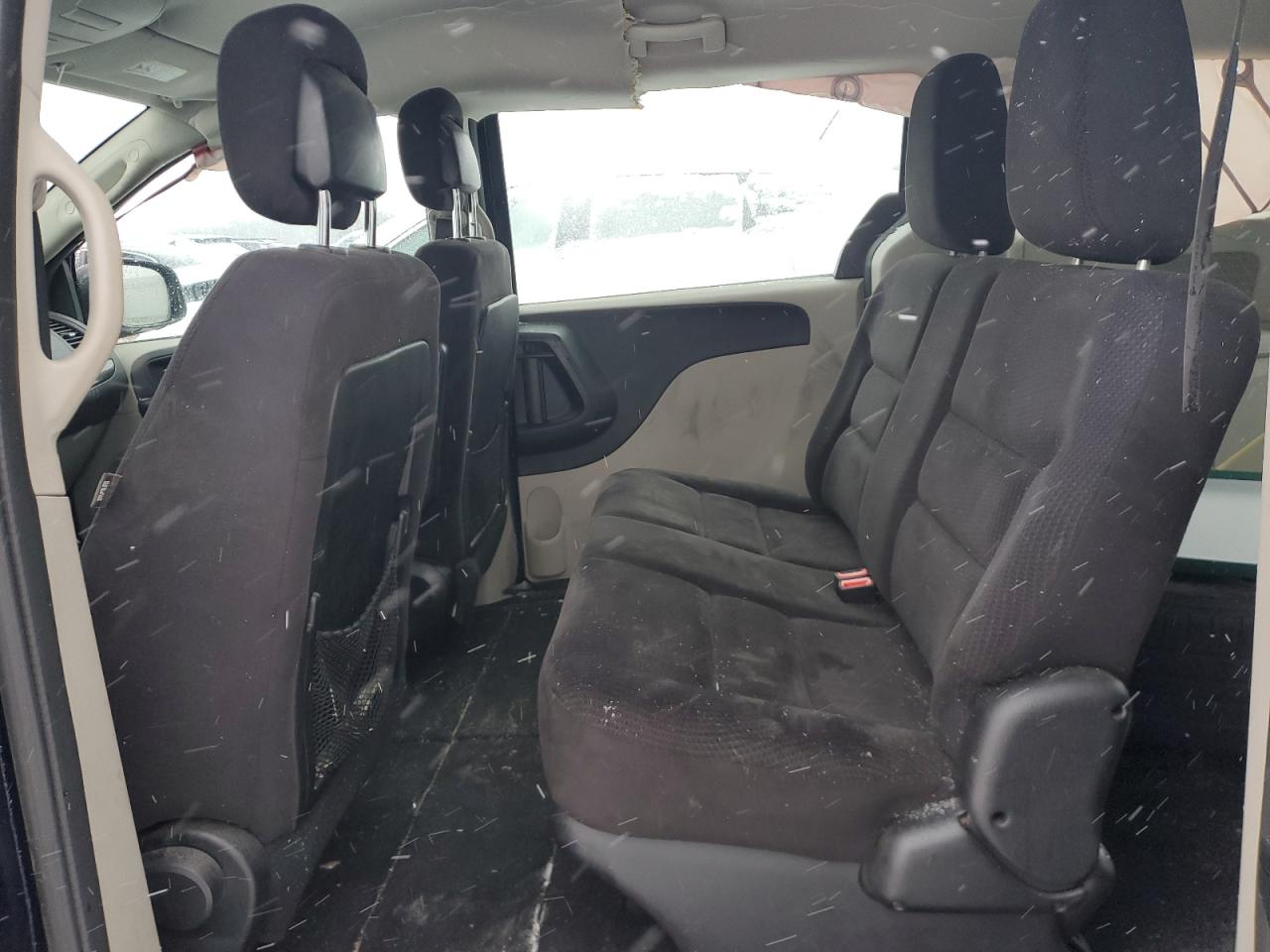 2014 Dodge Caravan - Image 11