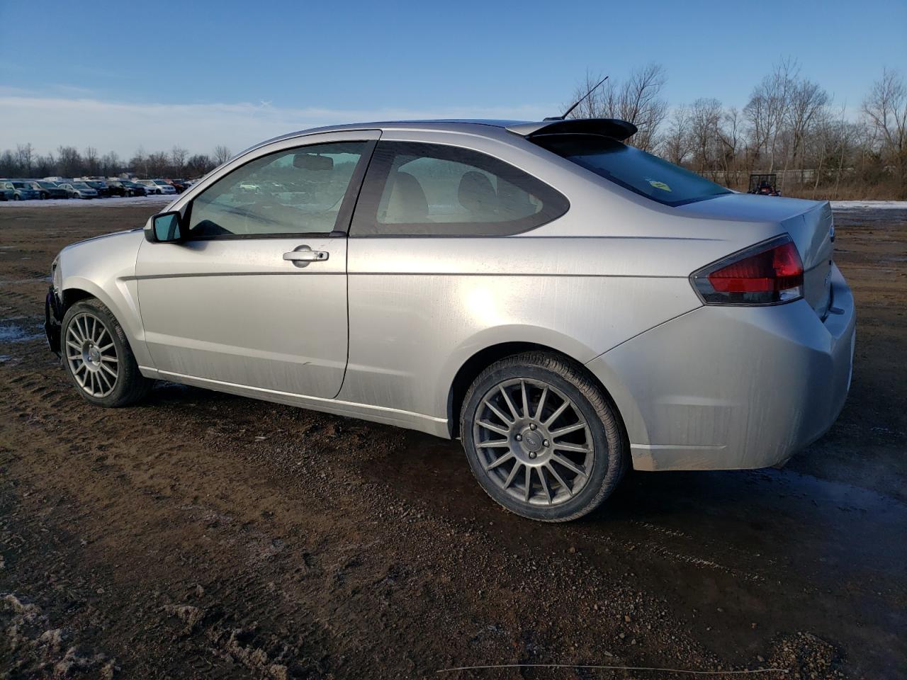 2009 Ford Focus - Image 2
