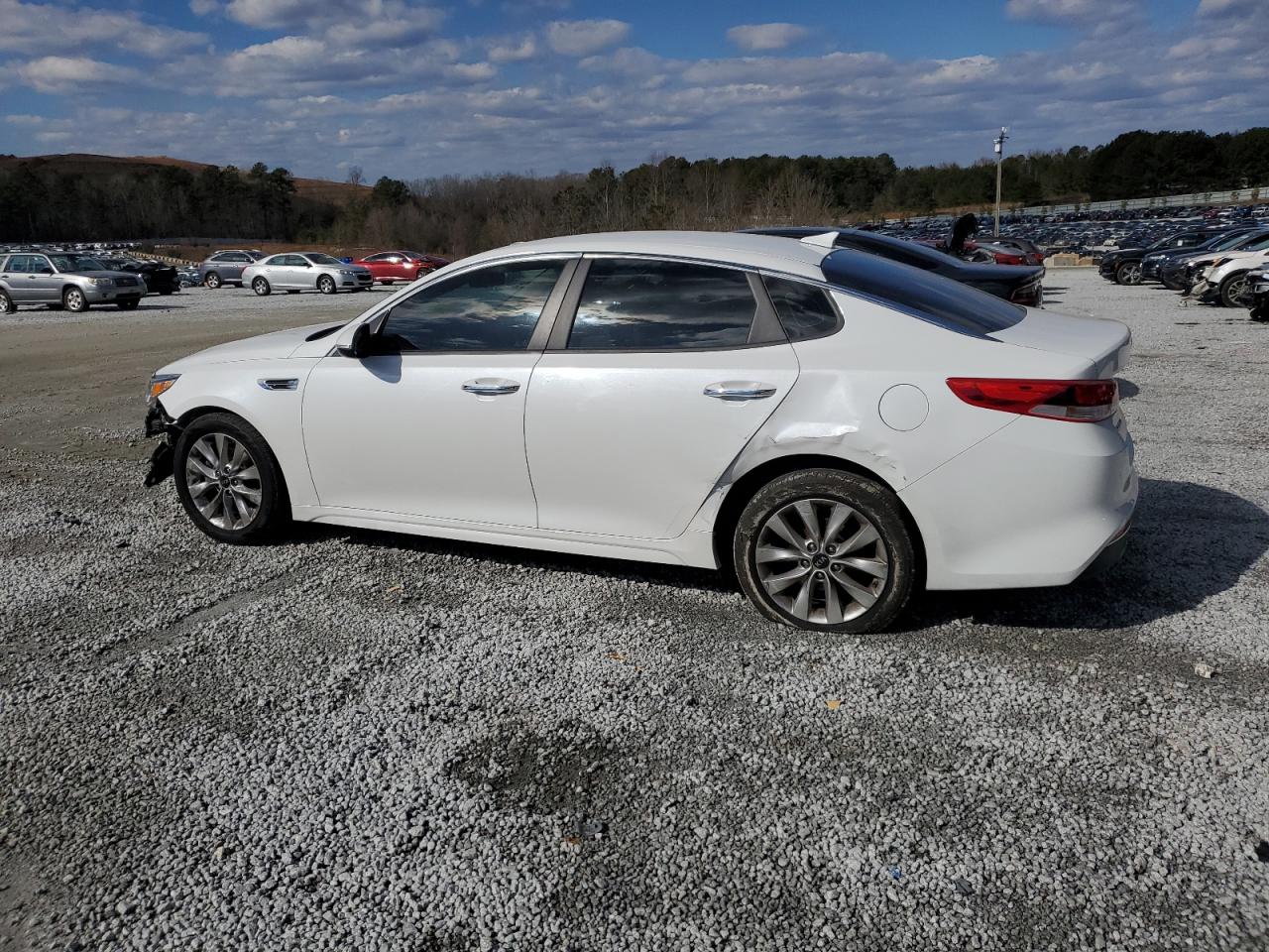 2016 Kia Optima - Image 2