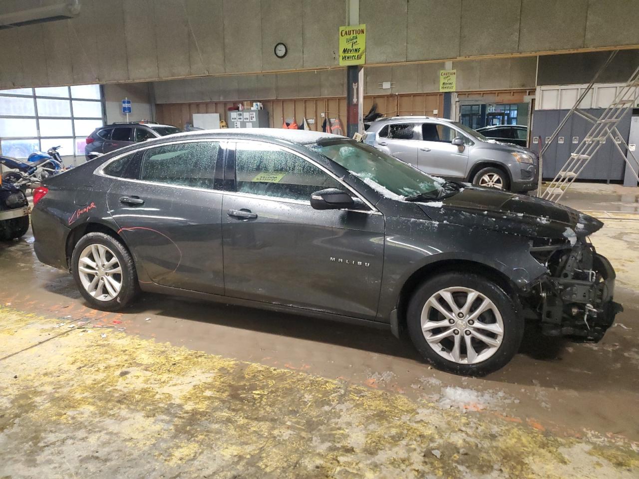 2017 Chevrolet Malibu - Image 4