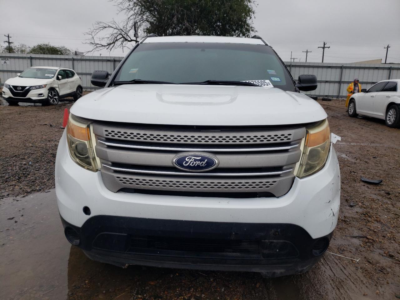 2015 Ford Explorer - Image 5