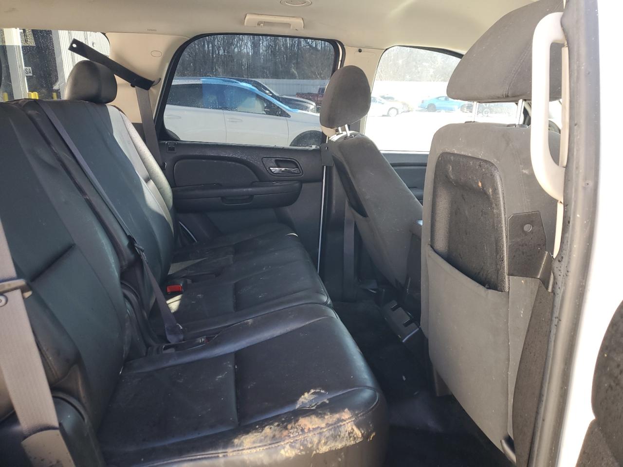 2009 Chevrolet Tahoe - Image 10