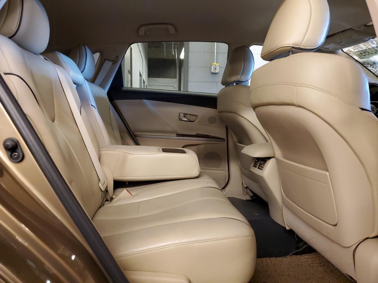 2009 Toyota Venza - Image 10