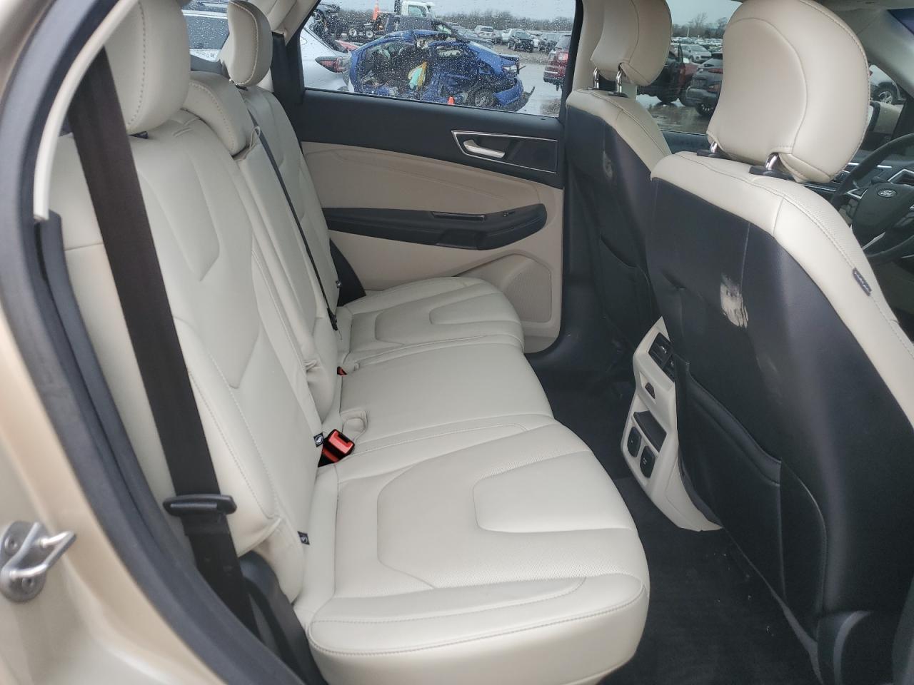 2017 Ford Edge - Image 11