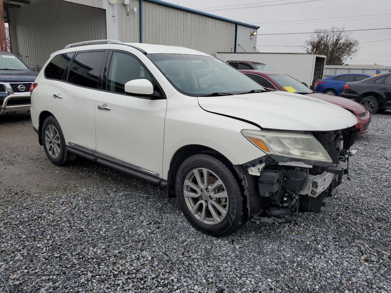 2015 Nissan Pathfinder - Image 4