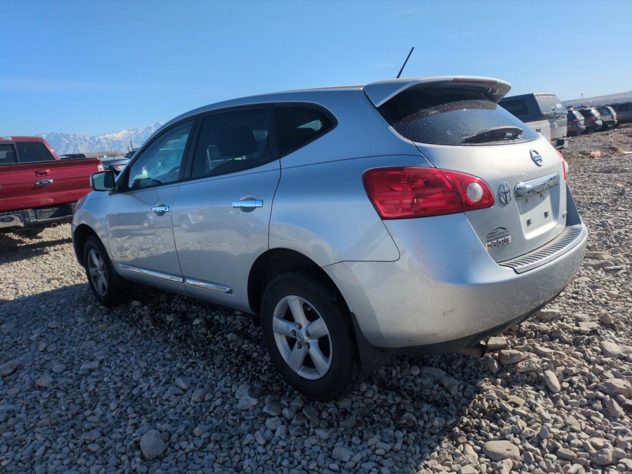 2013 Nissan Rogue - Image 2
