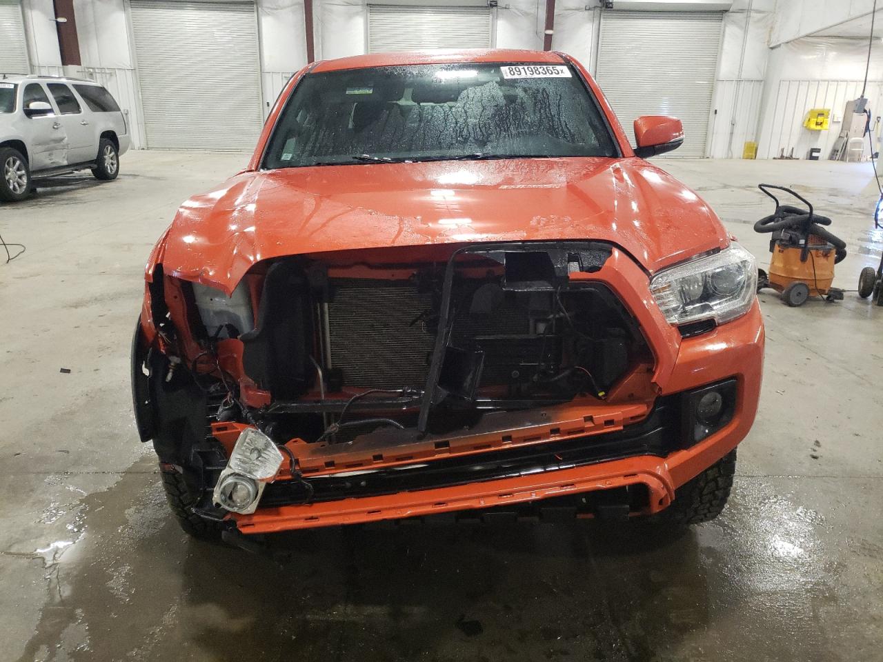 2017 Toyota Tacoma - Image 5