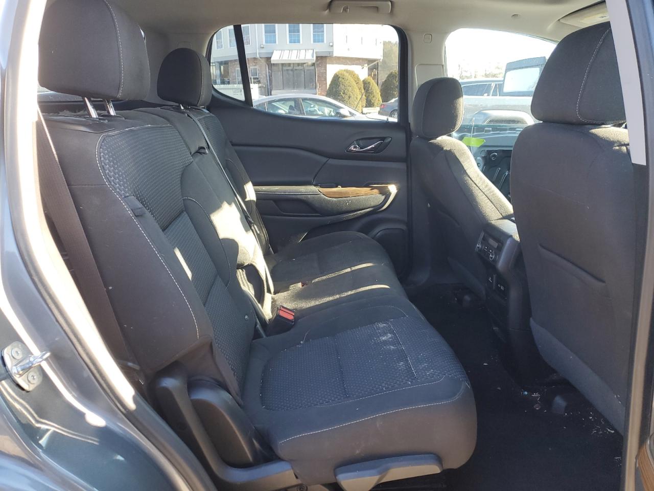 2020 GMC Acadia - Image 11