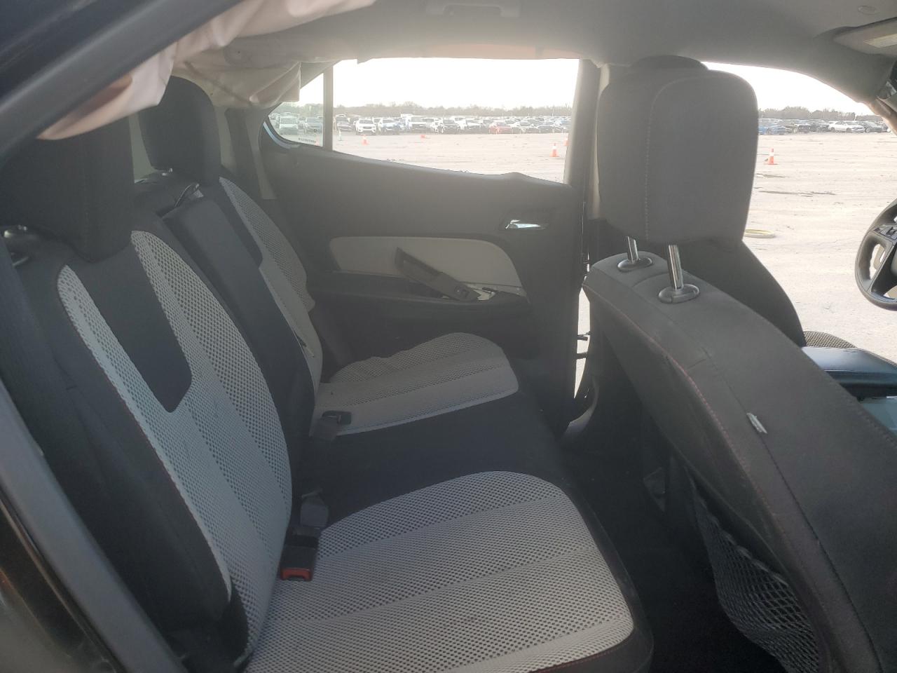 2016 Chevrolet Equinox - Image 11