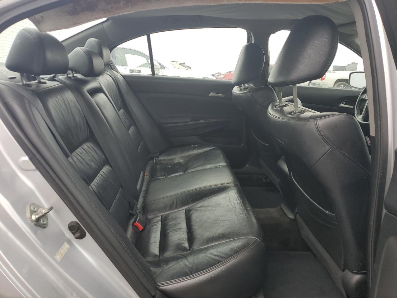 2011 Honda Accord - Image 11