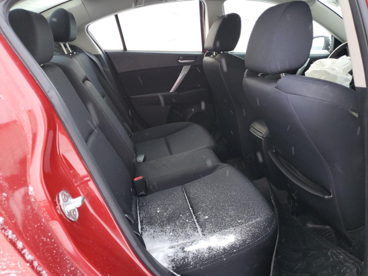 2010 Mazda 3 - Image 10