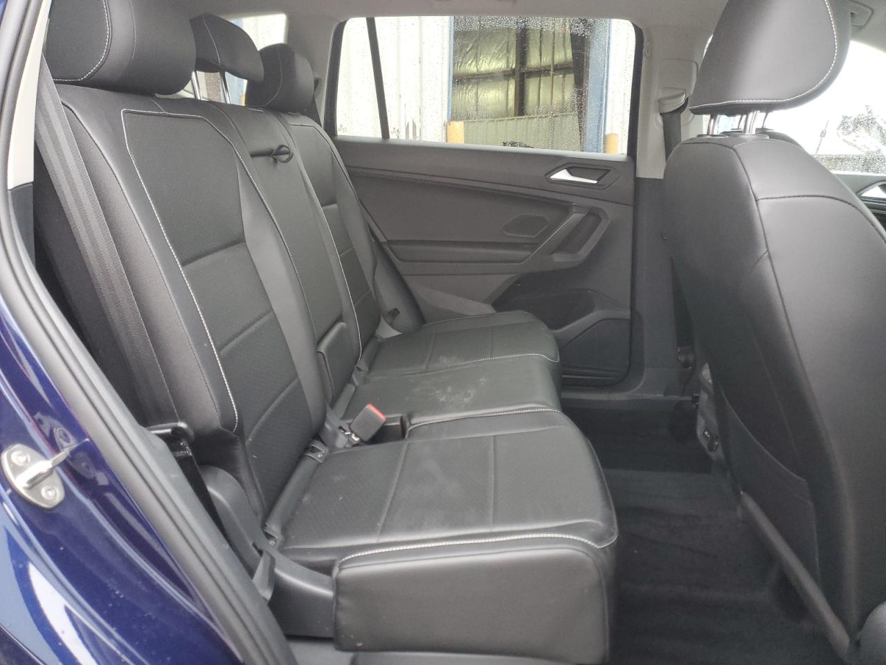 2021 Volkswagen Tiguan - Image 11