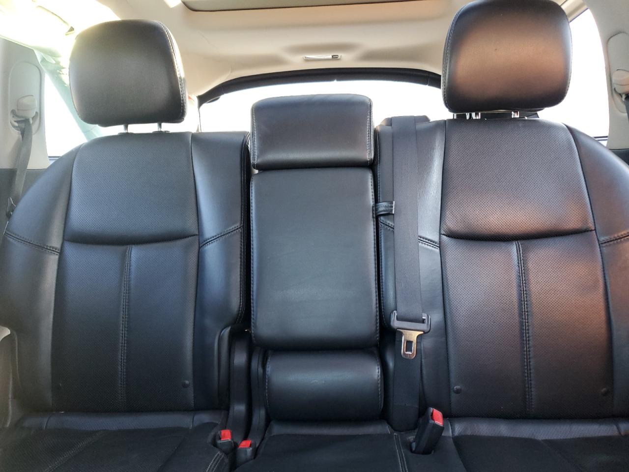 2014 Nissan Pathfinder - Image 10