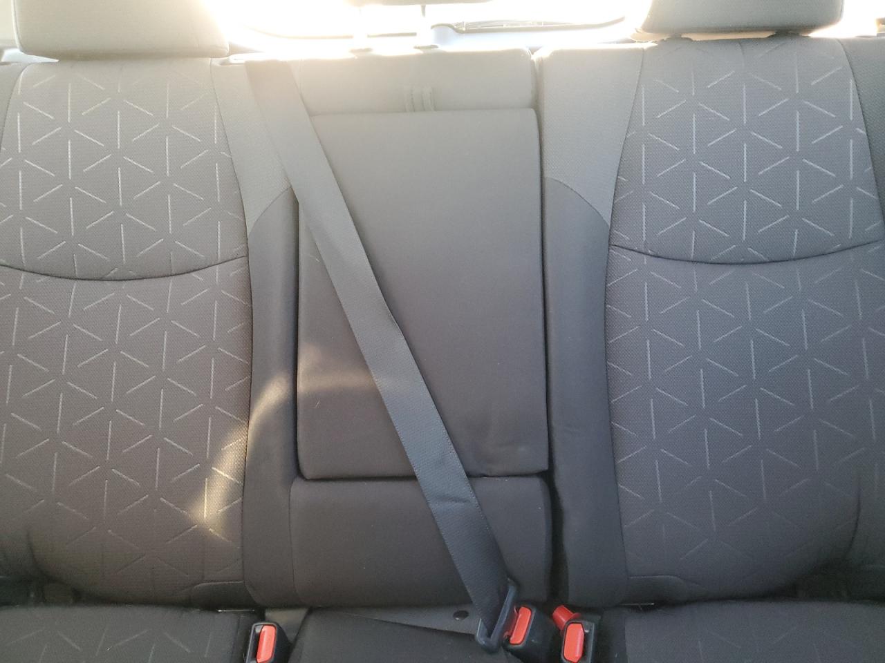 2019 Toyota RAV 4 - Image 10