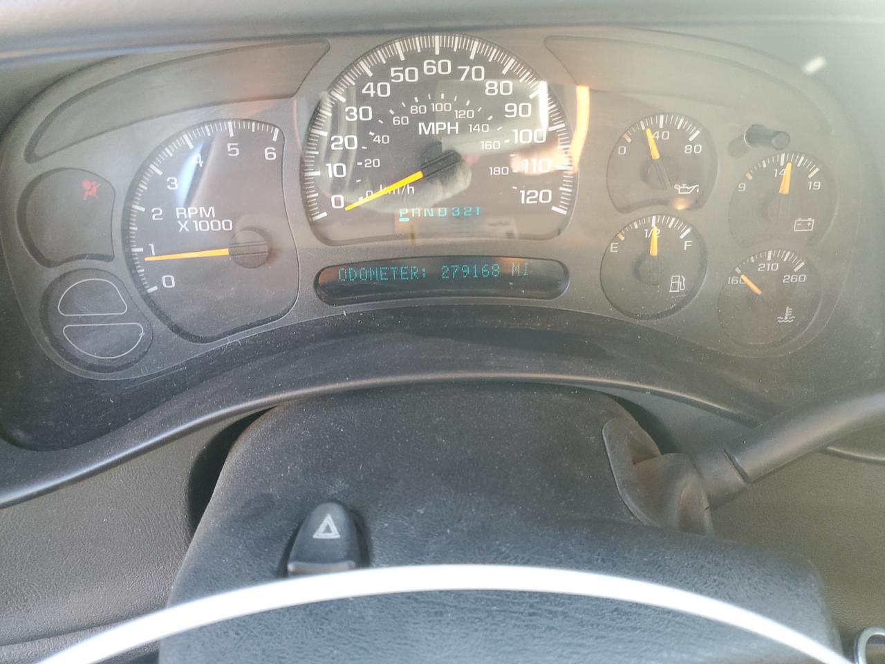 2005 GMC Sierra - Image 9