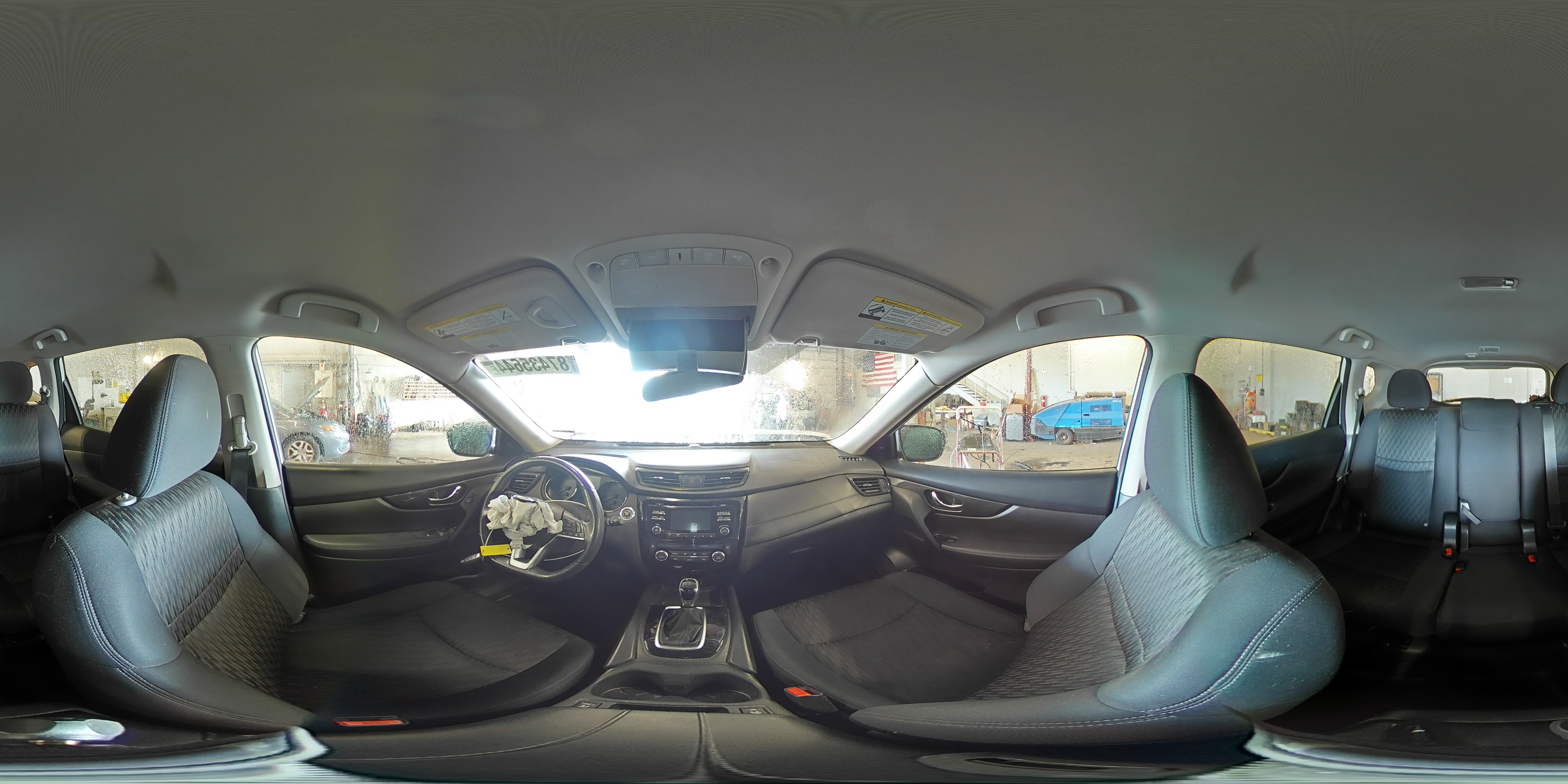 2017 Nissan Rogue - Image 14