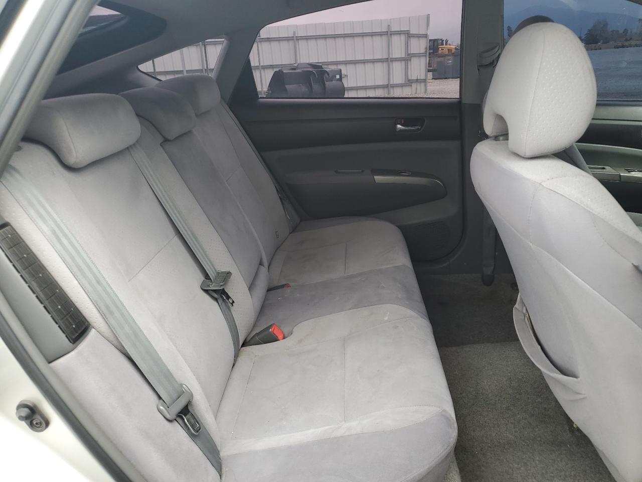 2004 Toyota Prius - Image 10