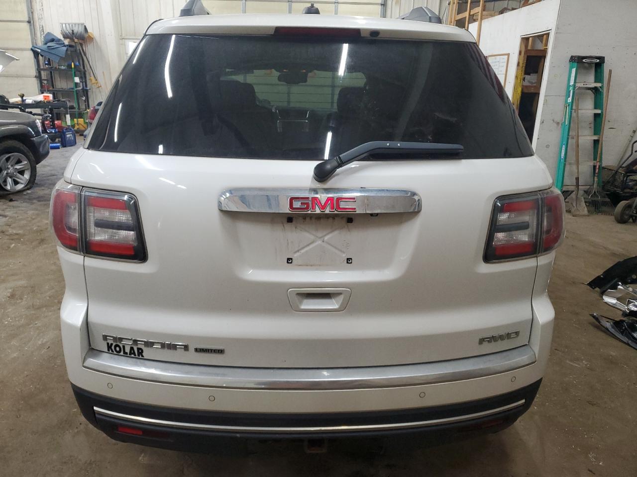 2017 GMC Acadia - Image 6