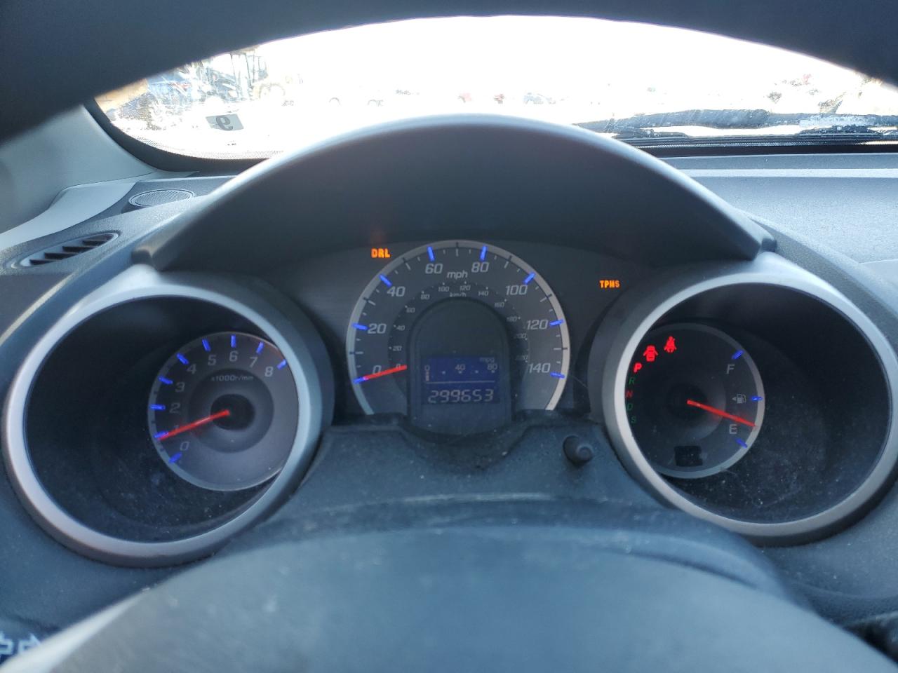 2010 Honda Fit - Image 9