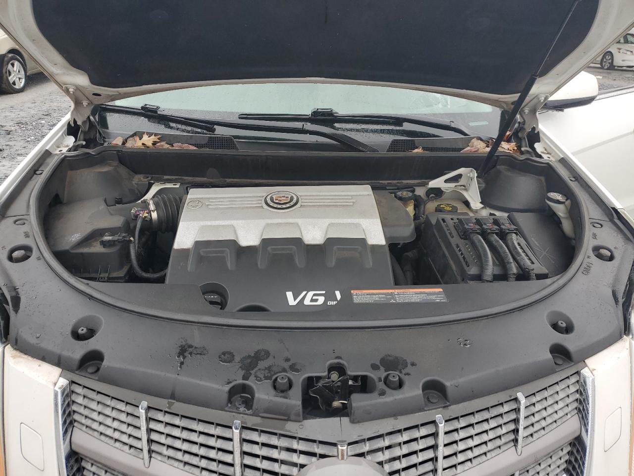2010 Cadillac SRX - Image 12