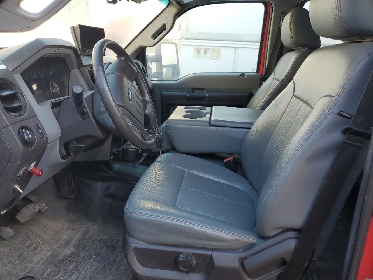 2015 Ford F450 - Image 7