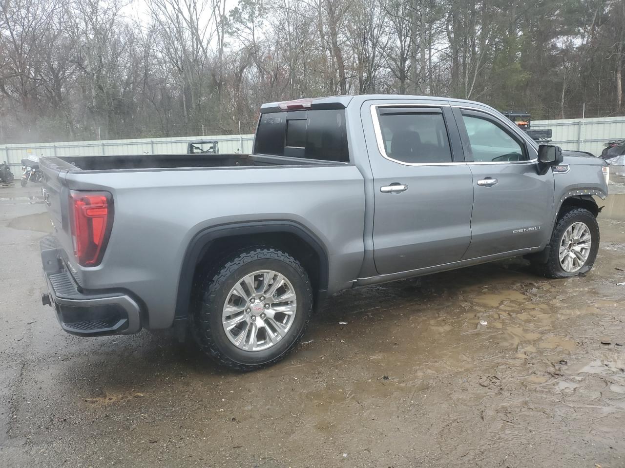 2021 GMC Sierra - Image 3