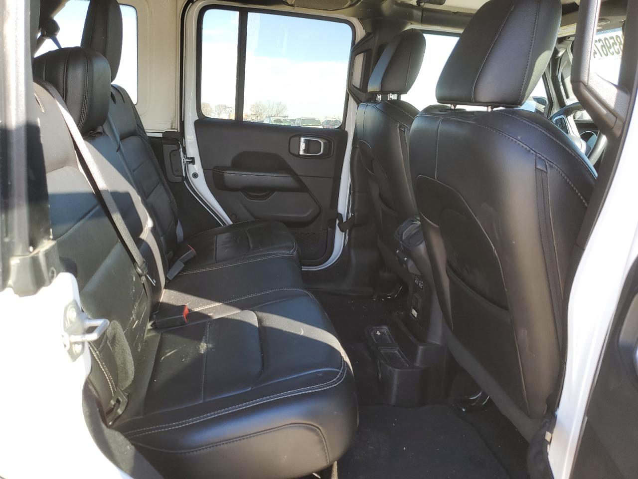 2019 Jeep Wrangler - Image 10