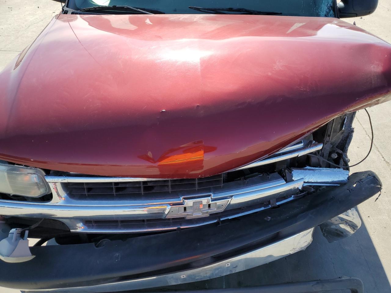 2003 Chevrolet Suburban - Image 12