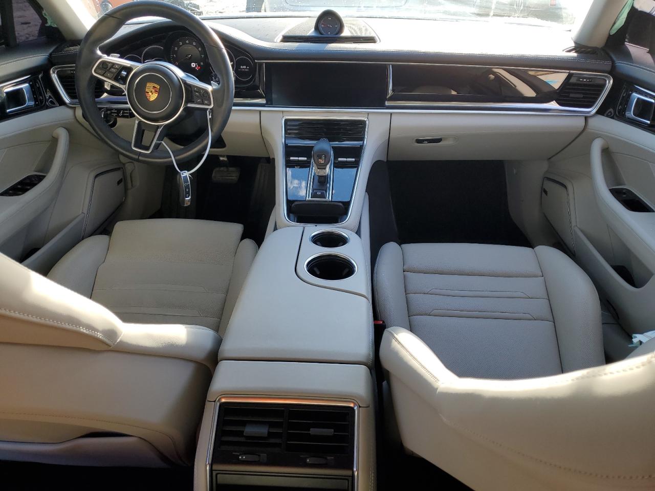 2020 Porsche Panamera - Image 8