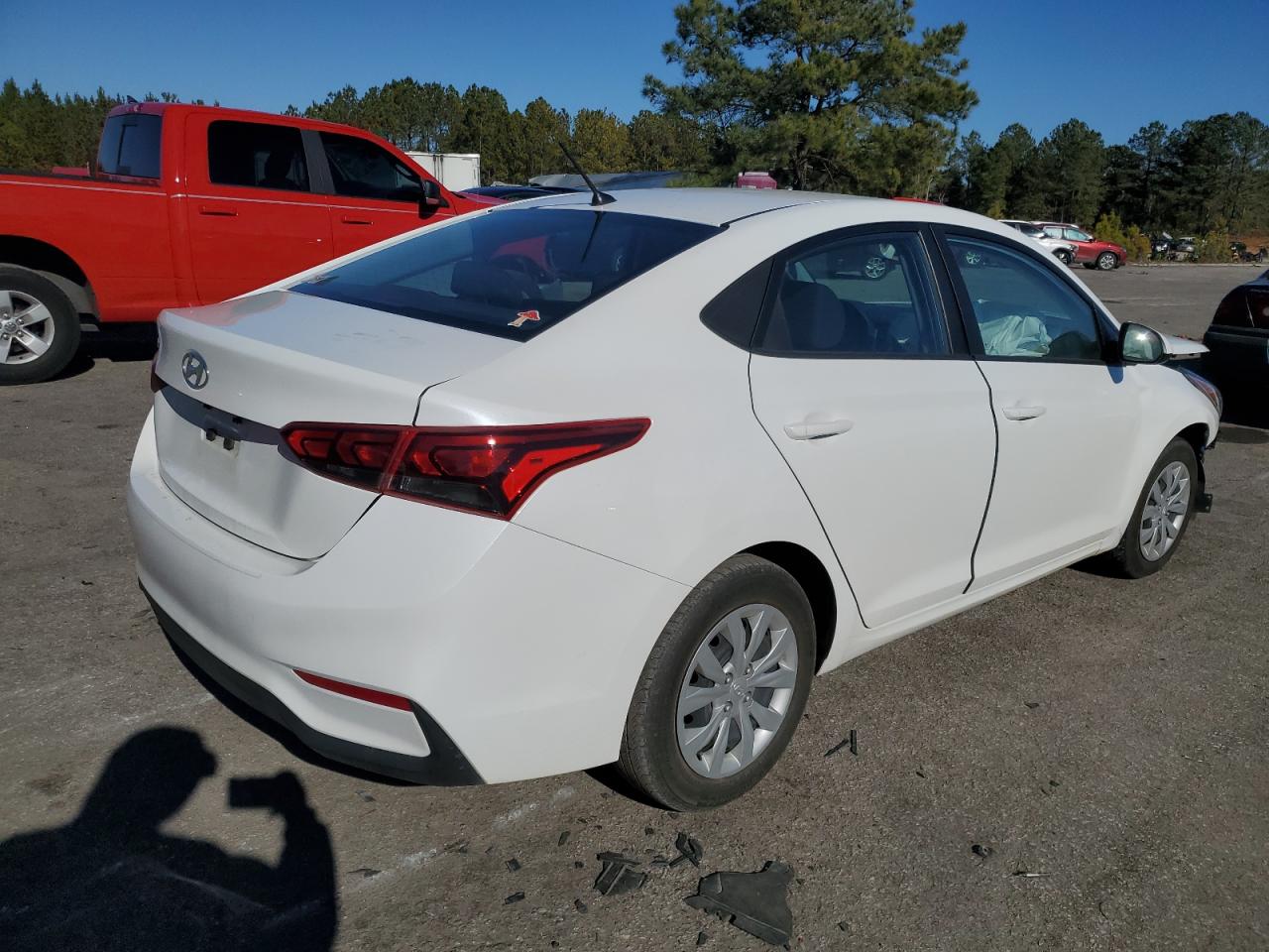 2022 Hyundai Accent - Image 3