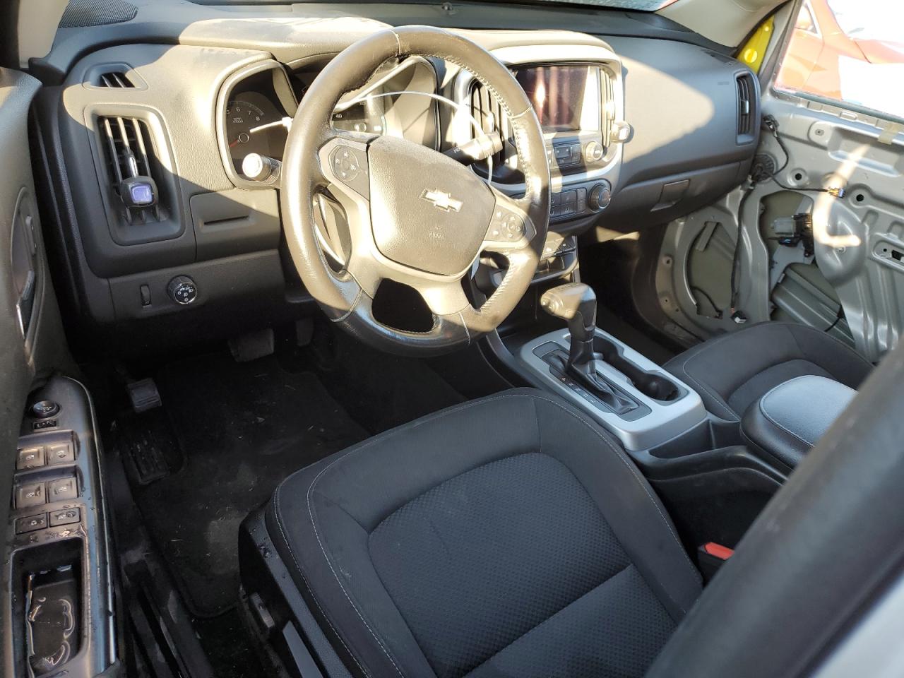 2018 Chevrolet Colorado - Image 8