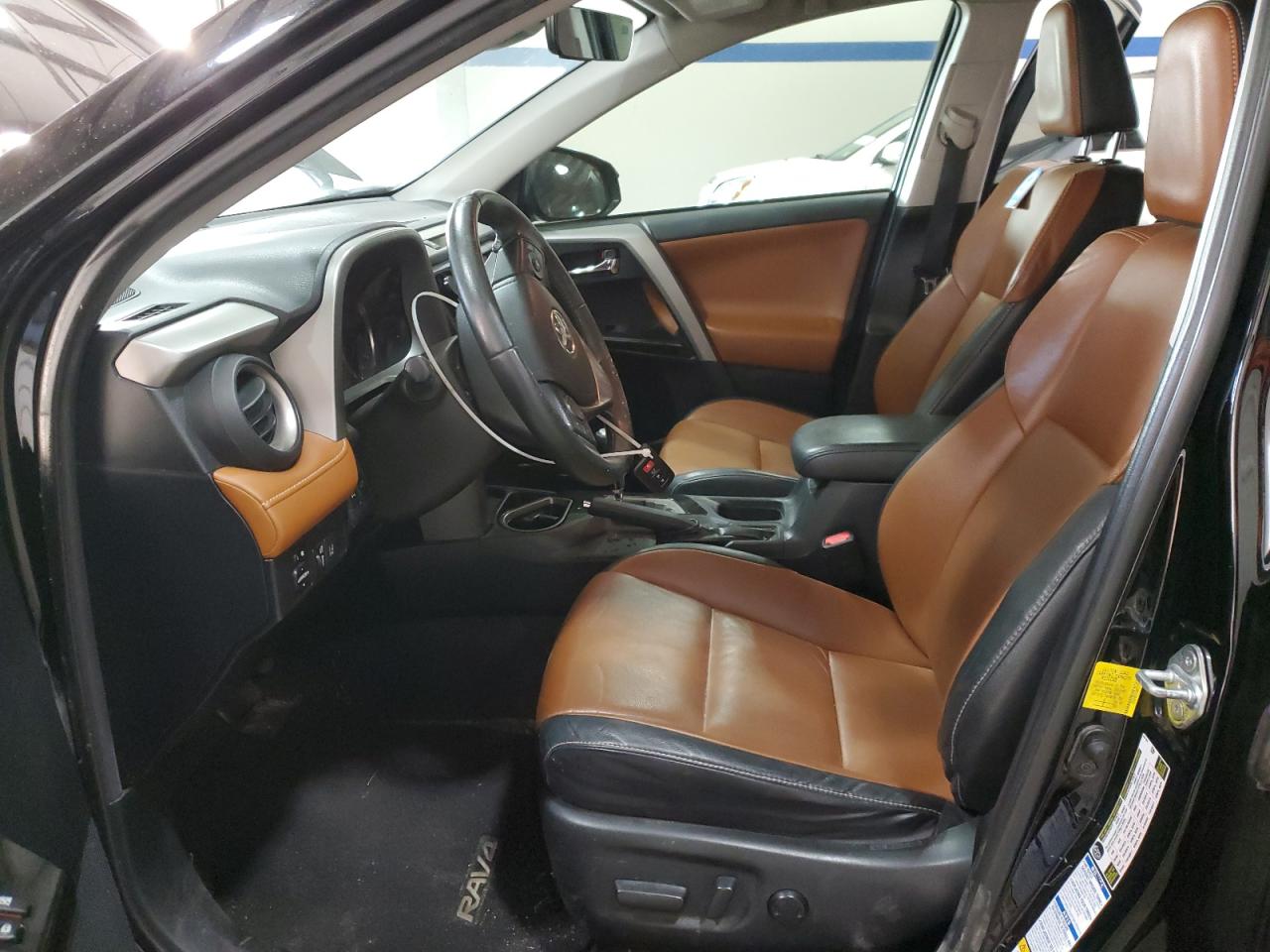 2016 Toyota RAV 4 - Image 7