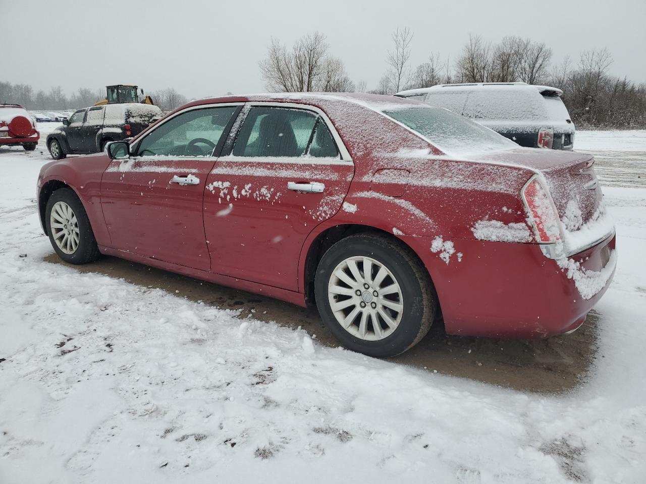 VIN 2C3CCAAG1DH739132 2013 CHRYSLER 300 no.2