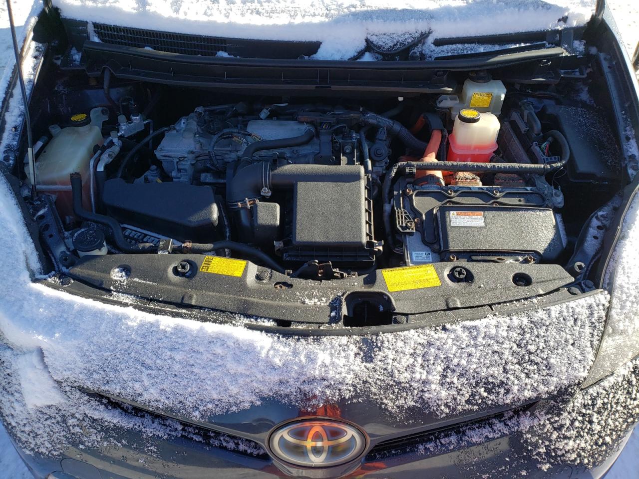 2013 Toyota Prius - Image 11