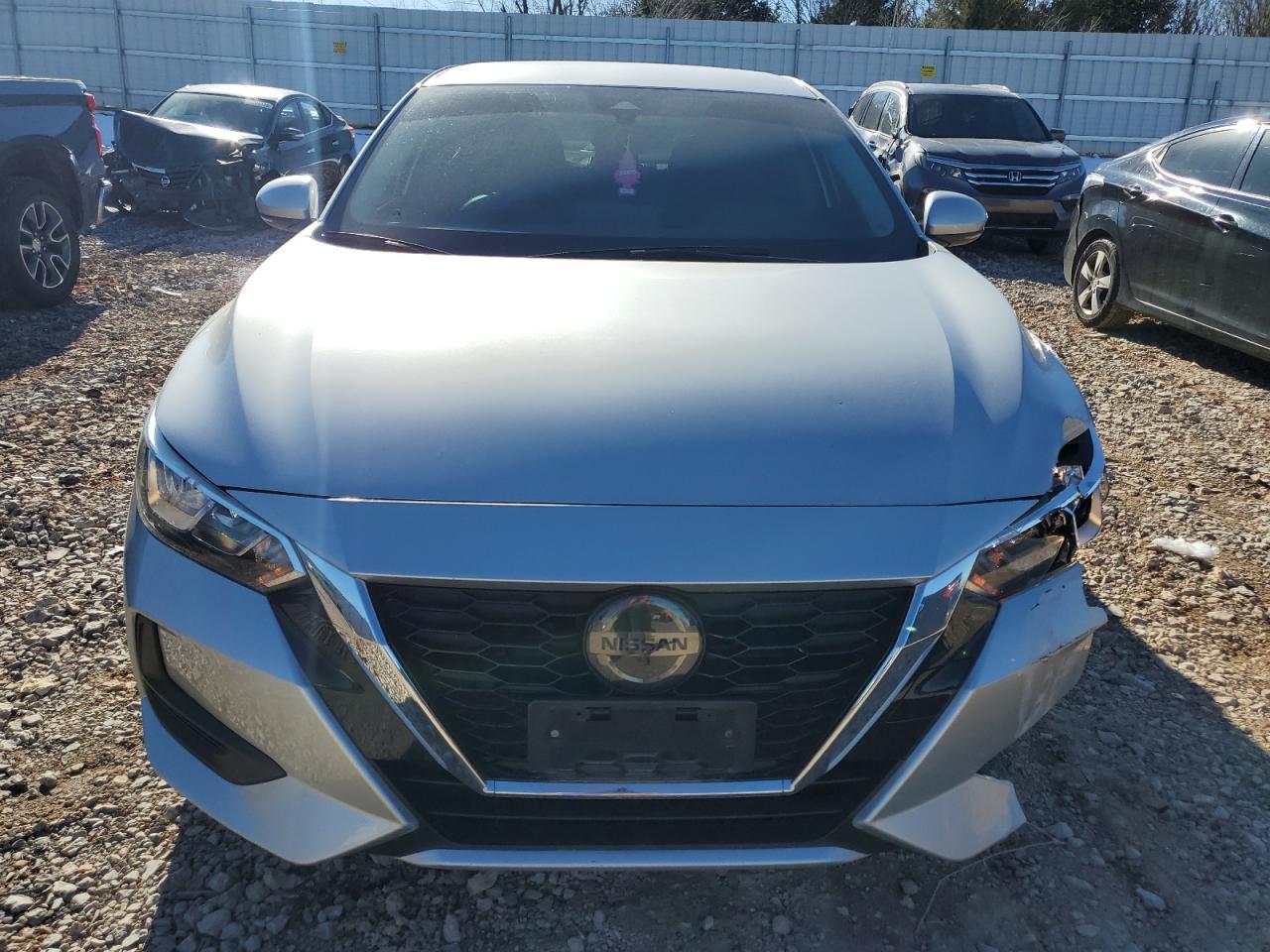 2020 Nissan Sentra - Image 5