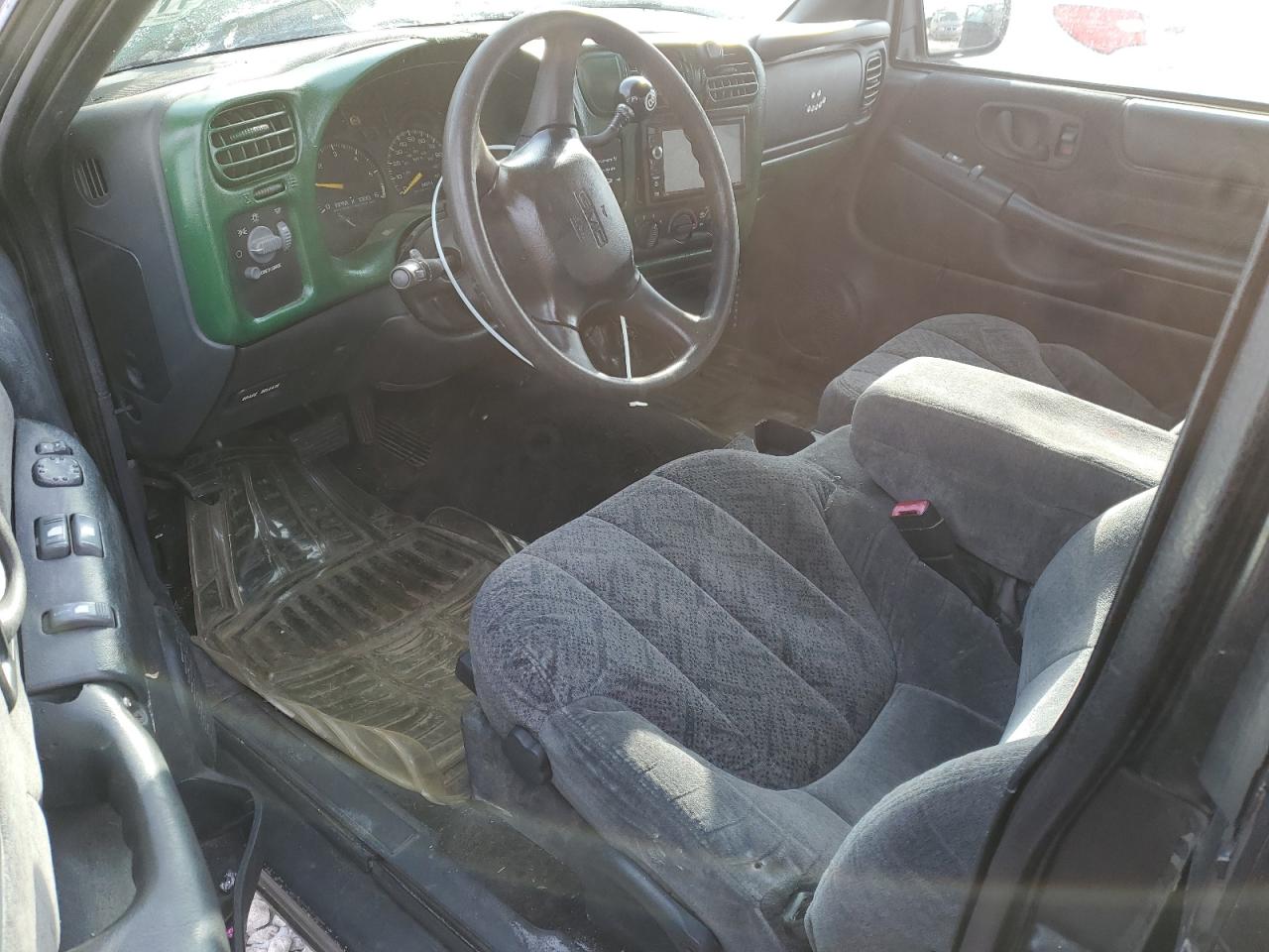 2001 GMC Sonoma - Image 8
