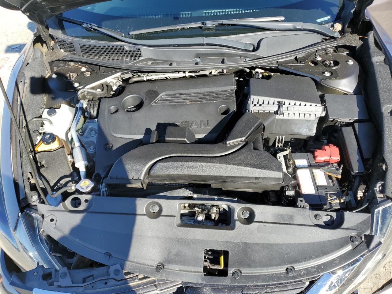 2016 Nissan Altima - Image 12