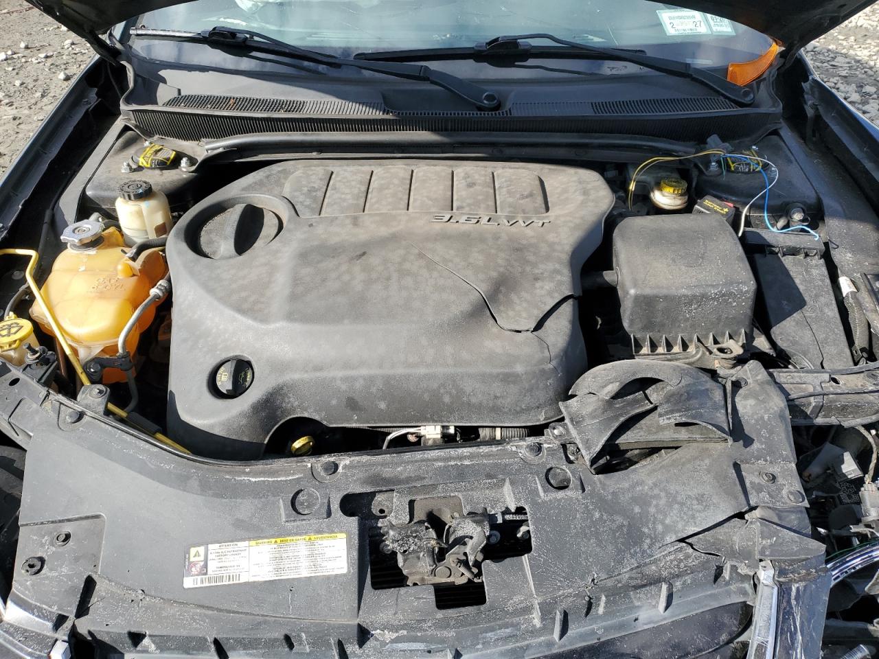 2012 Chrysler 200 - Image 11