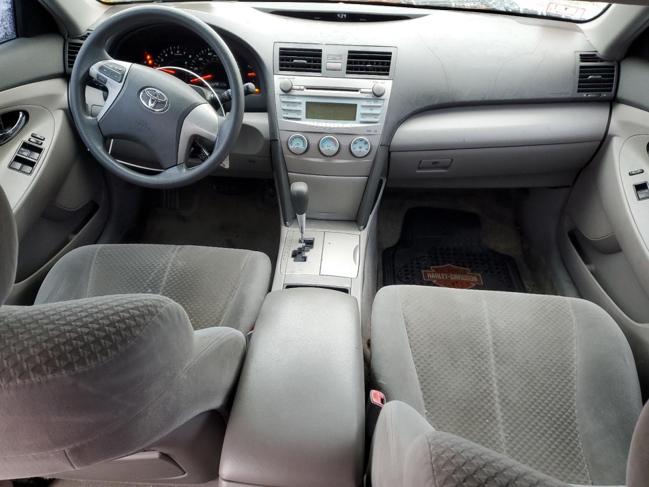 2009 Toyota Camry - Image 8