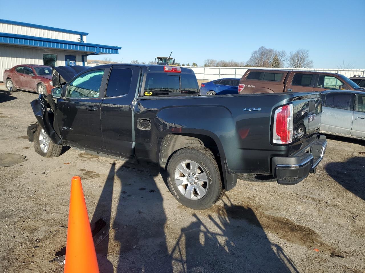 2017 GMC Canyon - Image 2