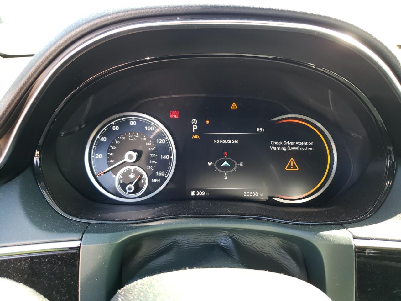 2023 Genesis GV70 - Image 9