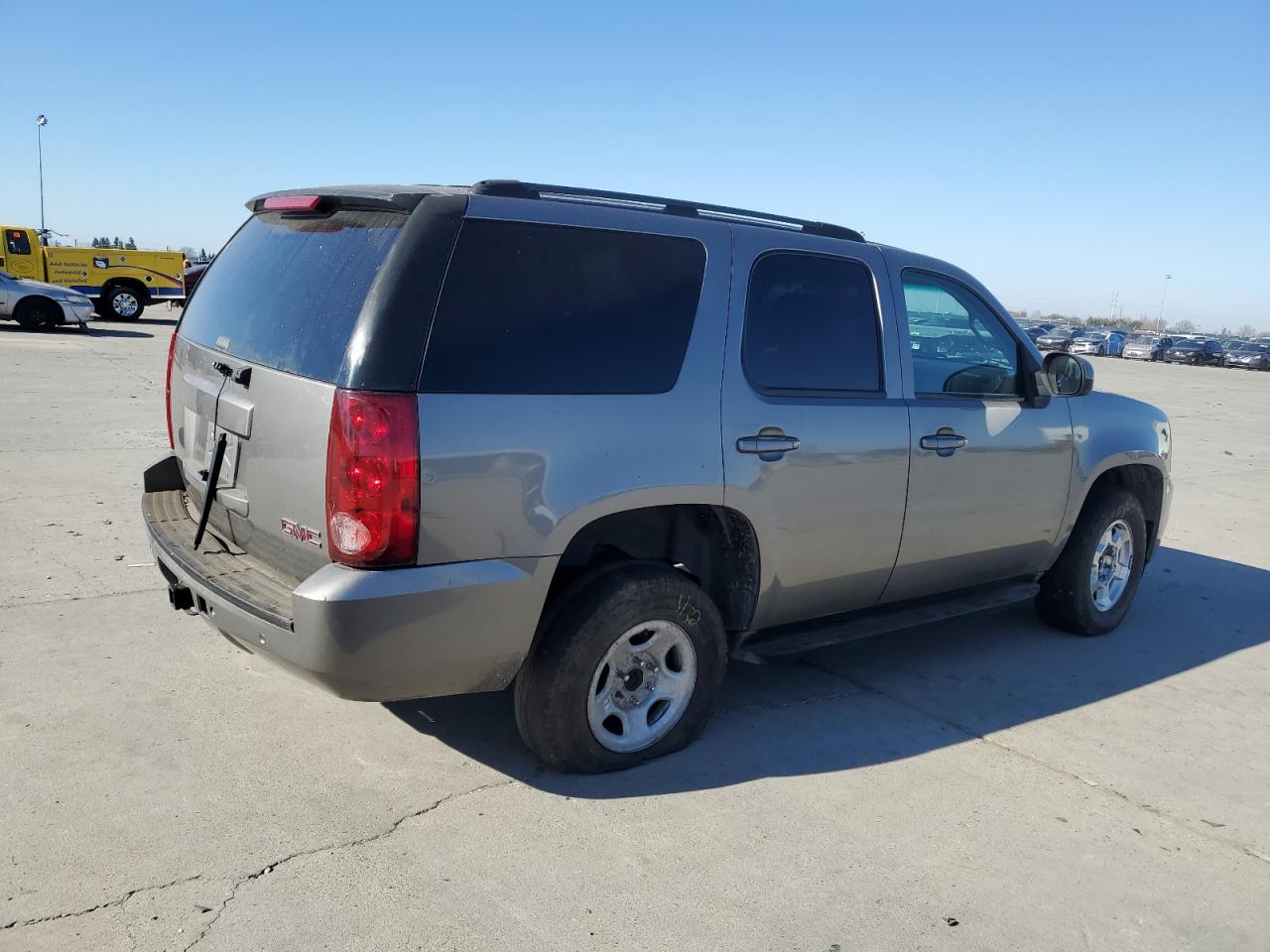 2007 GMC Yukon - Image 3