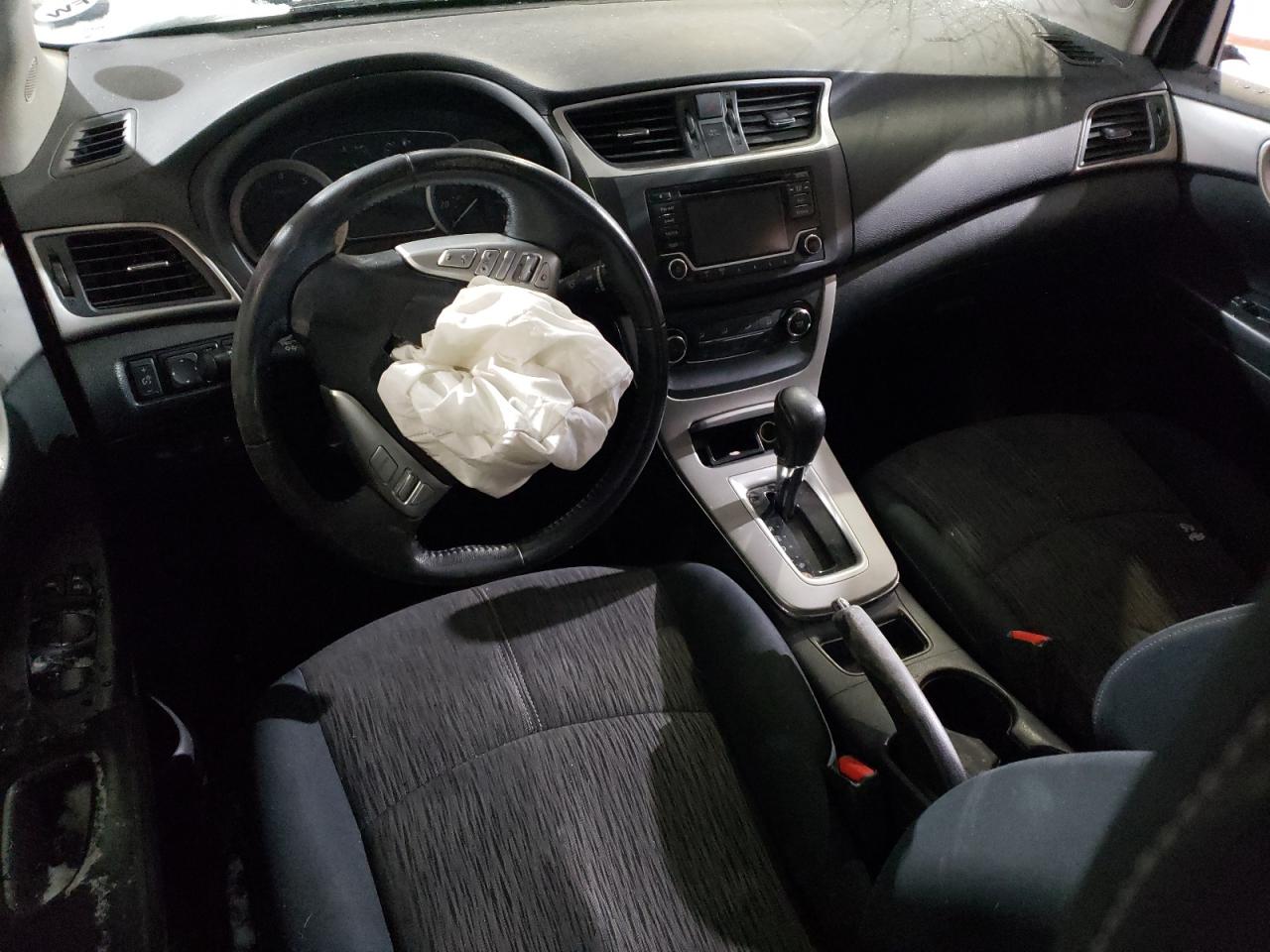 2015 Nissan Sentra - Image 8