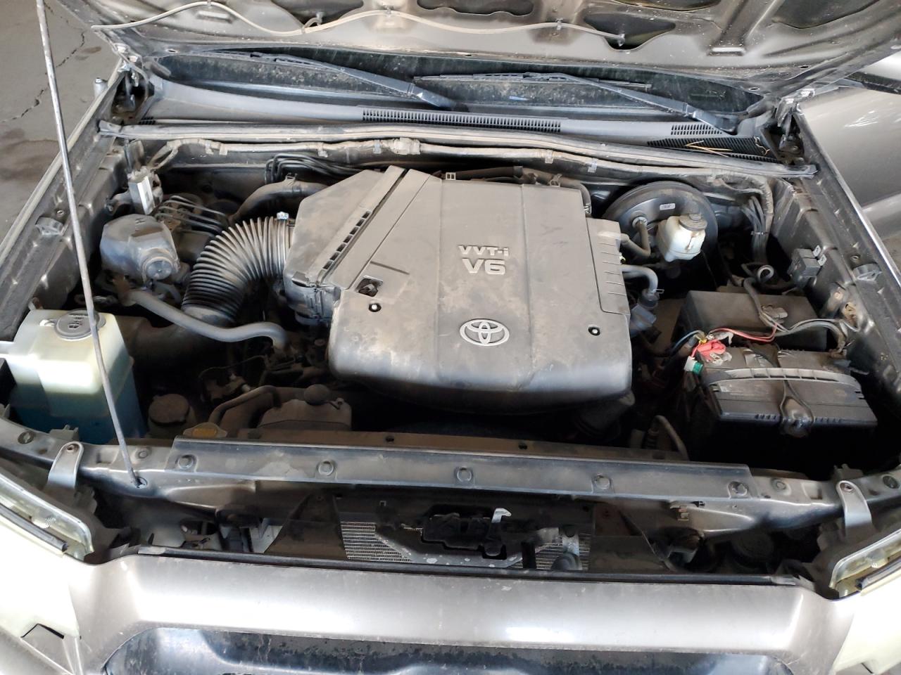 2013 Toyota Tacoma - Image 12