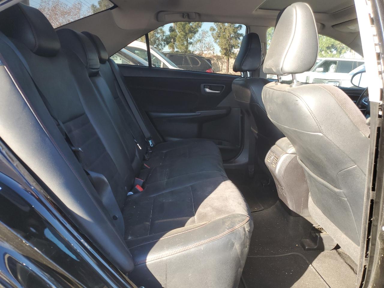 2016 Toyota Camry - Image 10