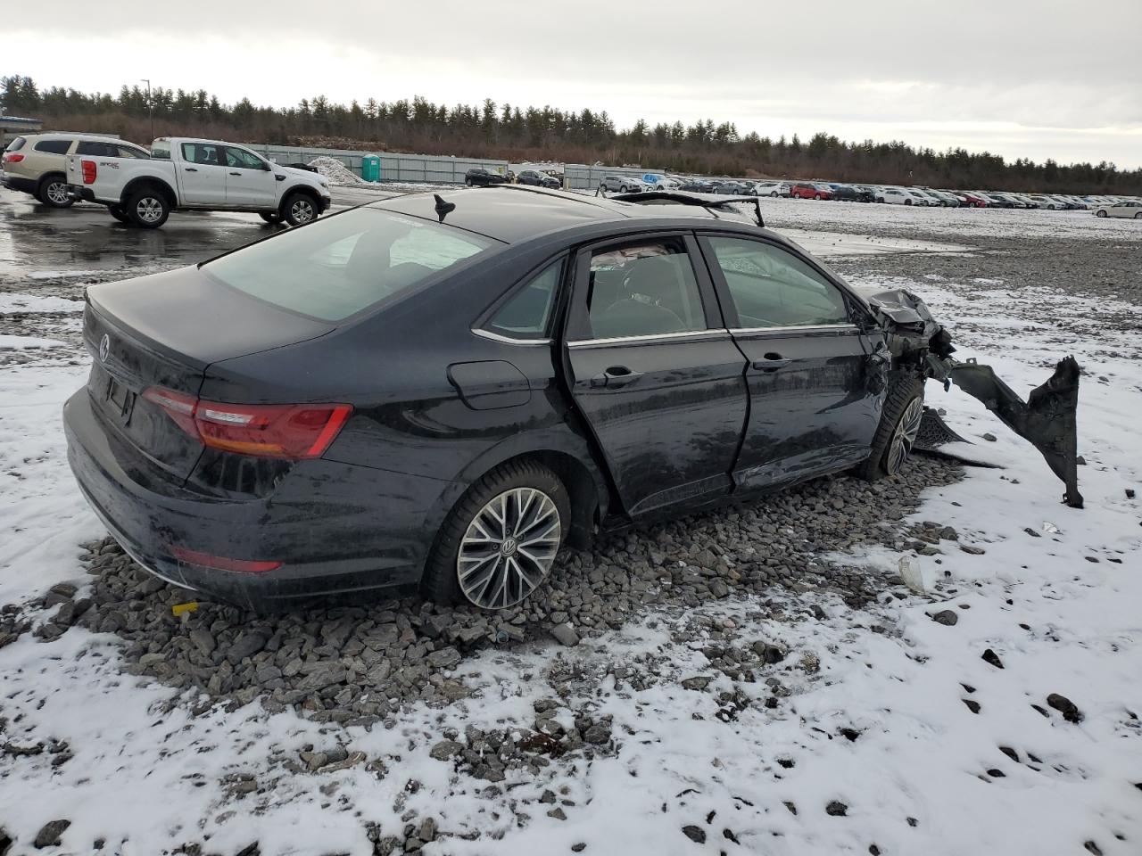 2019 Volkswagen Jetta - Image 3