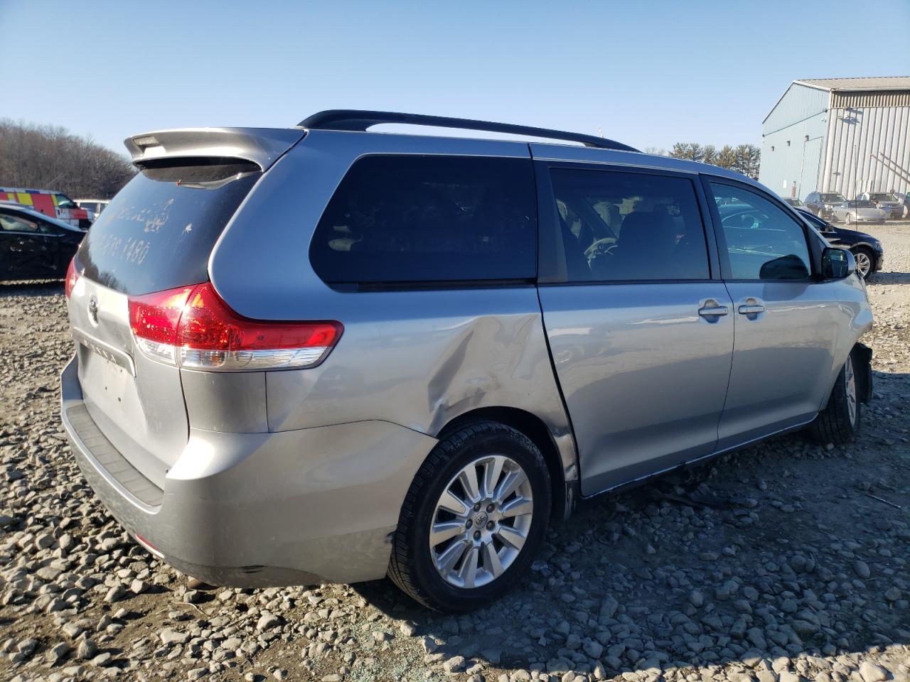 2014 Toyota Sienna - Image 3