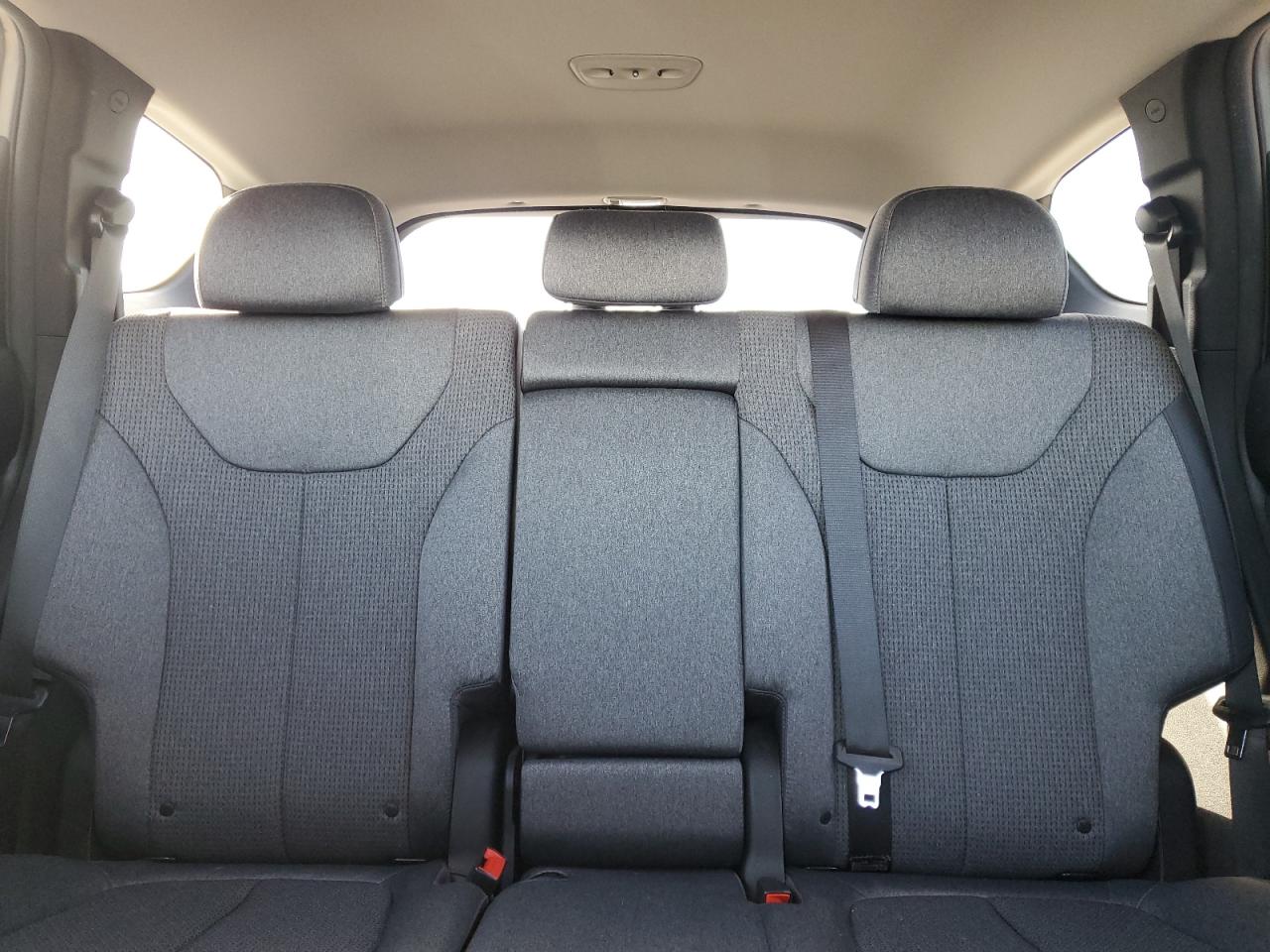 2023 Hyundai Santa Fe - Image 10
