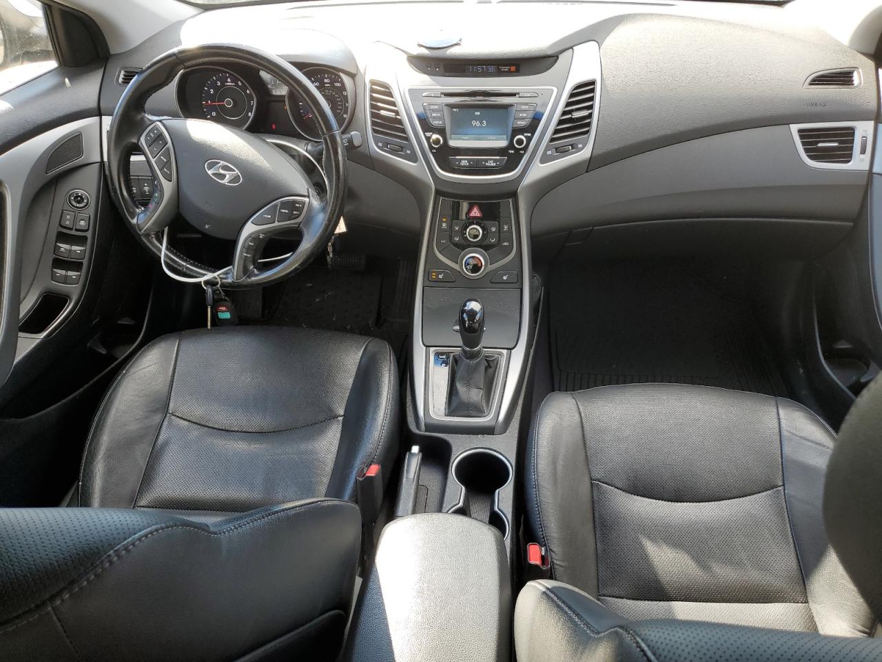 2014 Hyundai Elantra - Image 8