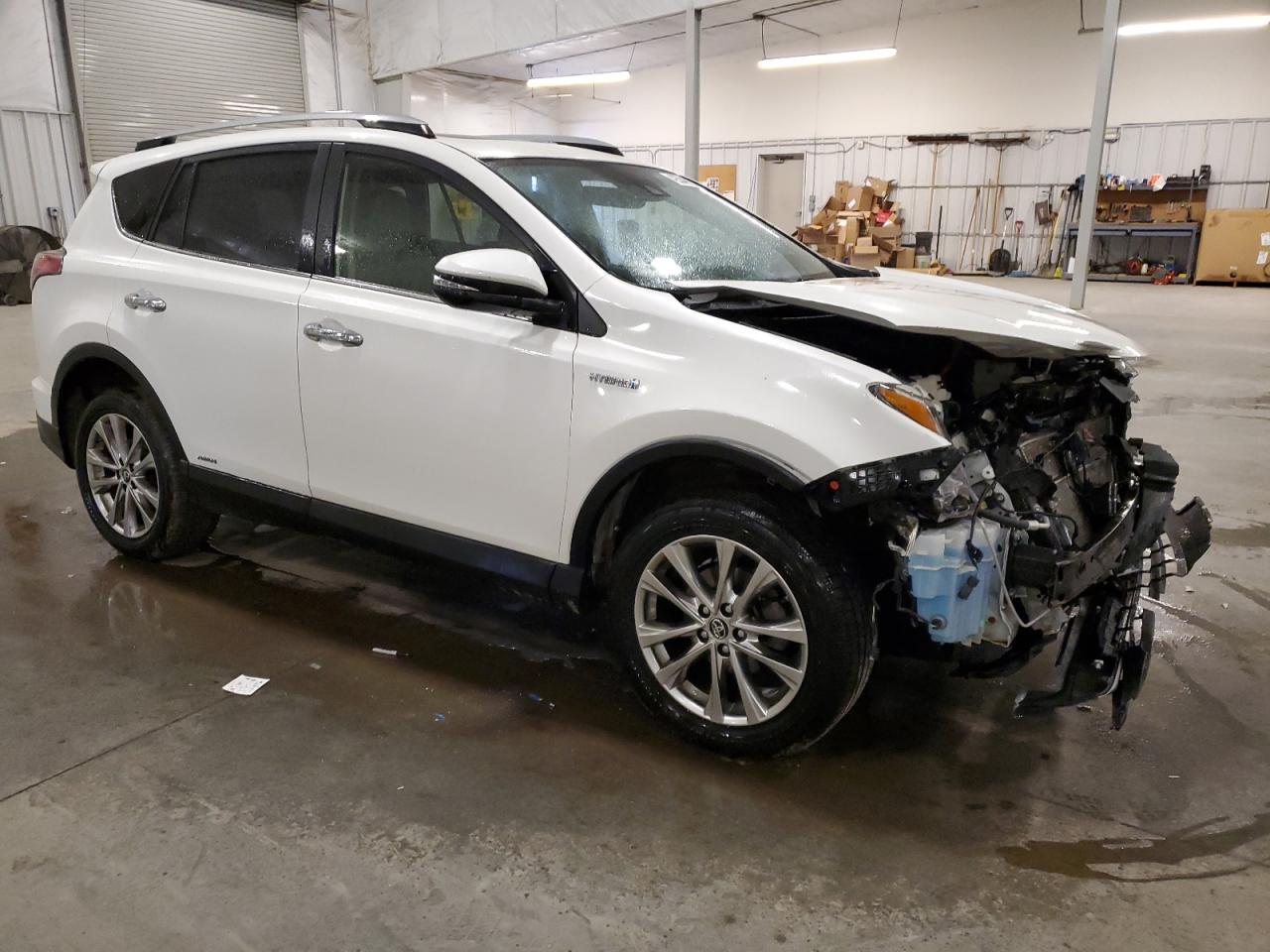 2018 Toyota RAV 4 - Image 4
